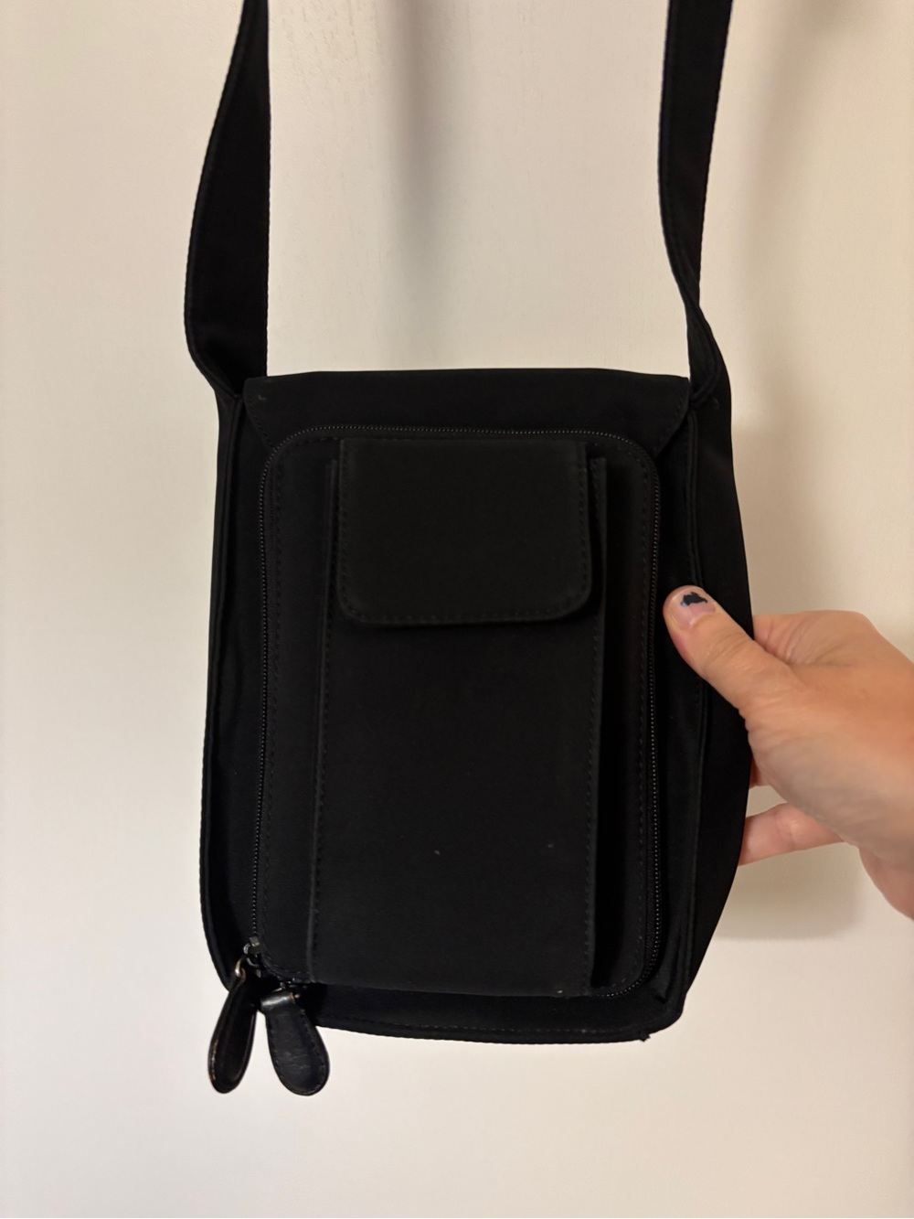 HOBO Black Compact Crossbody Bag Nylon Medium Organizer 90s Minimalist Travel - Picture 4 of 16